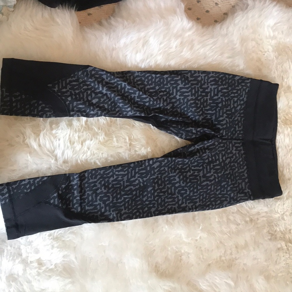 Lululemon cropped leggings